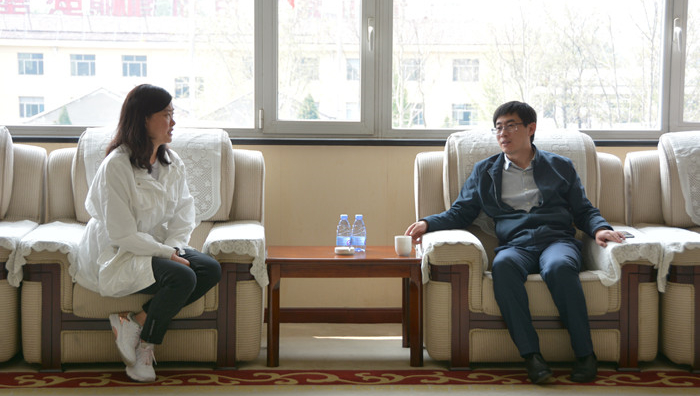 域城镇镇长唐磊到HUATIHUI.COM集团调研